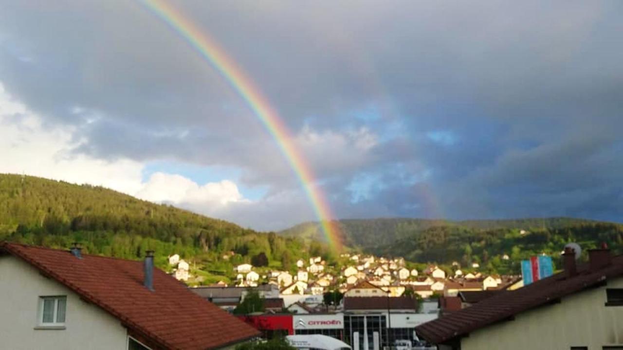 הוילה Maison Spacieuse Pres De Gerardmer Avec Vue Sur Le Lac מראה חיצוני תמונה